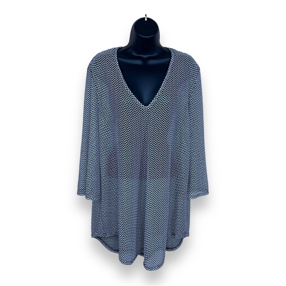 LARGE JORDAN TAYLOR BLACK WHITE STRETCH SWIM COVERUP BEACH VACATION